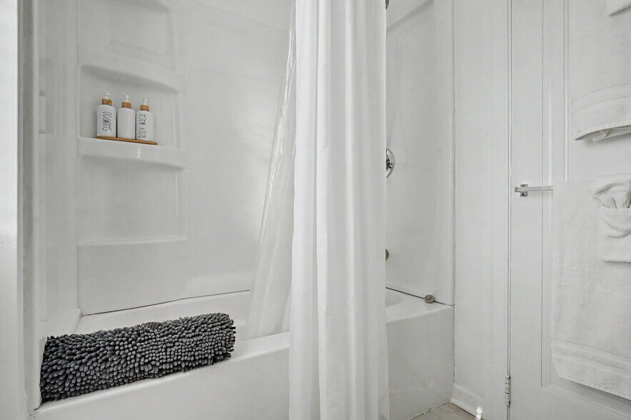 More Photos Of 9248 Woodworth Rd, North Lima Apartments For Sale