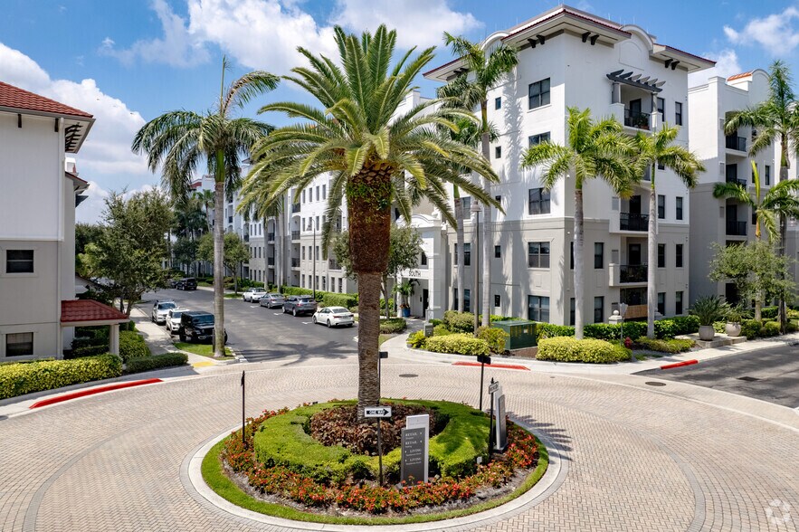 More Photos Of 1351 S Federal Hwy, Boynton Beach Apartments For Lease