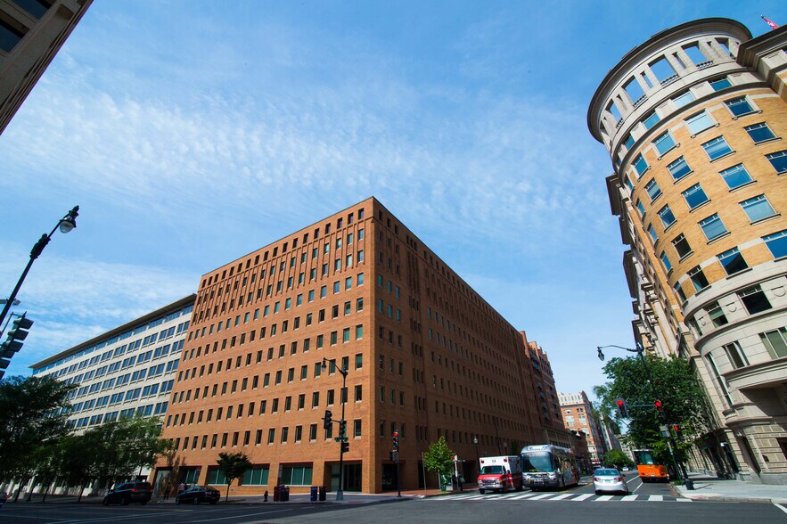 More Photos Of 600 E St NW, Washington Office For Sale