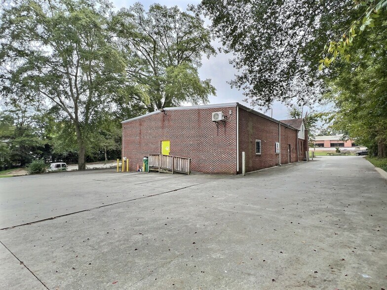 More Photos Of 4260 E Ponce De Leon Ave, Clarkston Coworking Space