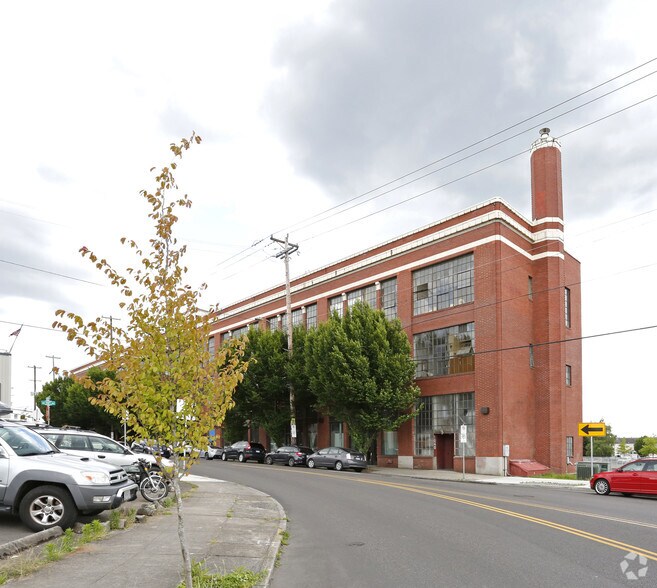 More Photos Of 2505-2511 SE 11th Ave, Portland Office For Lease