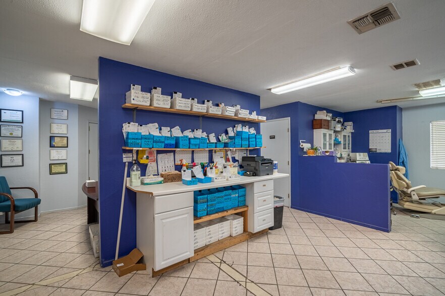 More Photos Of 899 E Grand Ave, Escondido Medical For Sale