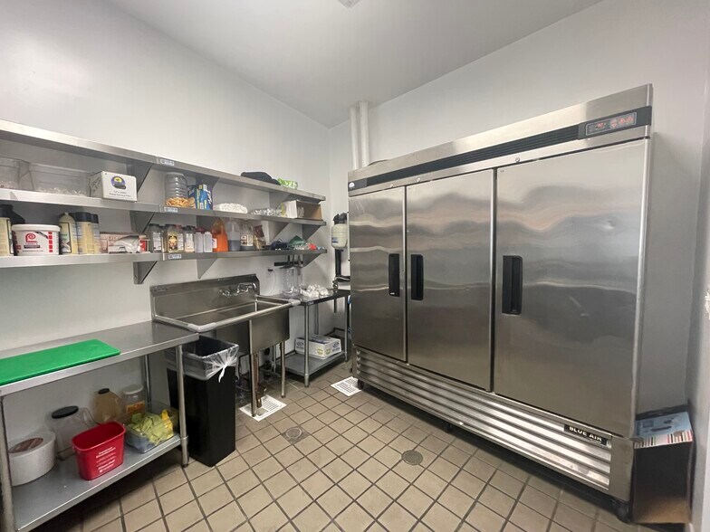 More Photos Of 5900-5930 Monterey Rd, Los Angeles General Retail For Sale