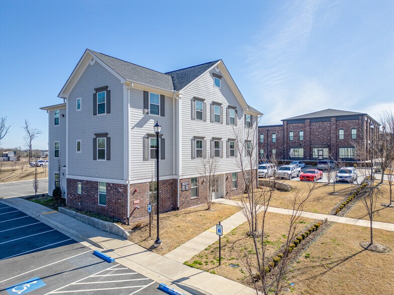 More Photos Of 9001 Ra Young Jr Dr, Fort Smith Apartments For Sale