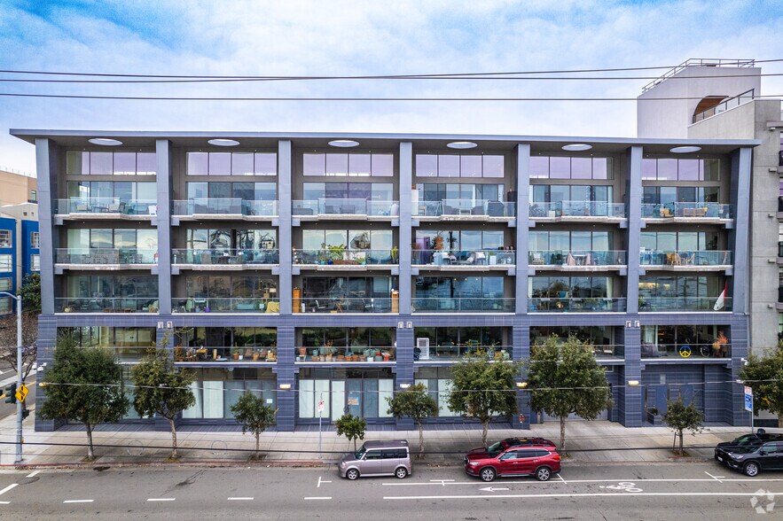 More Photos Of 680 Illinois St, San Francisco Apartments For Lease
