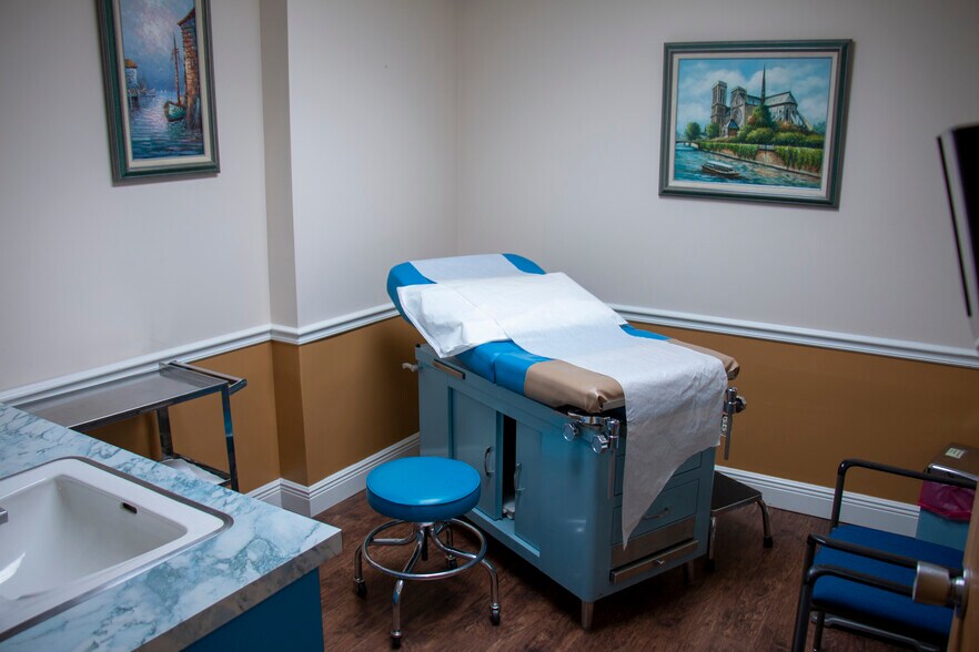 More Photos Of 2215 Nebraska Ave, Fort Pierce Medical For Lease