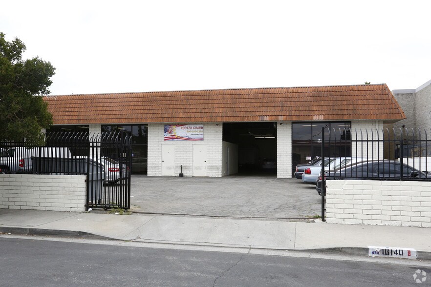 More Photos Of 16140 Valerio St, Van Nuys Warehouse For Sale