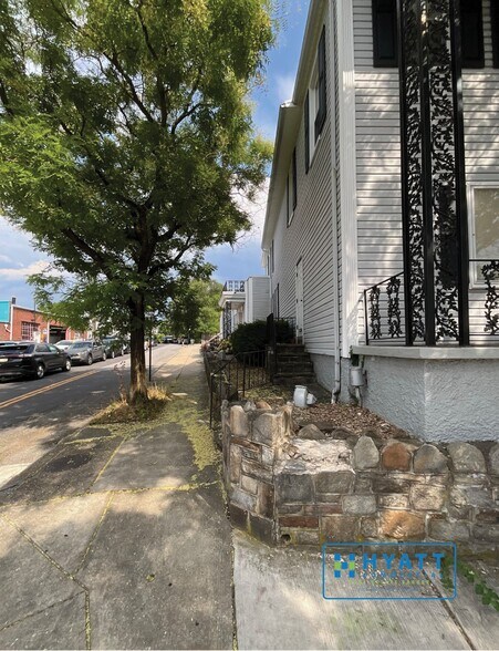 More Photos Of 6005-6009 Harford Rd, Baltimore Cemetery Mausoleum For Sale