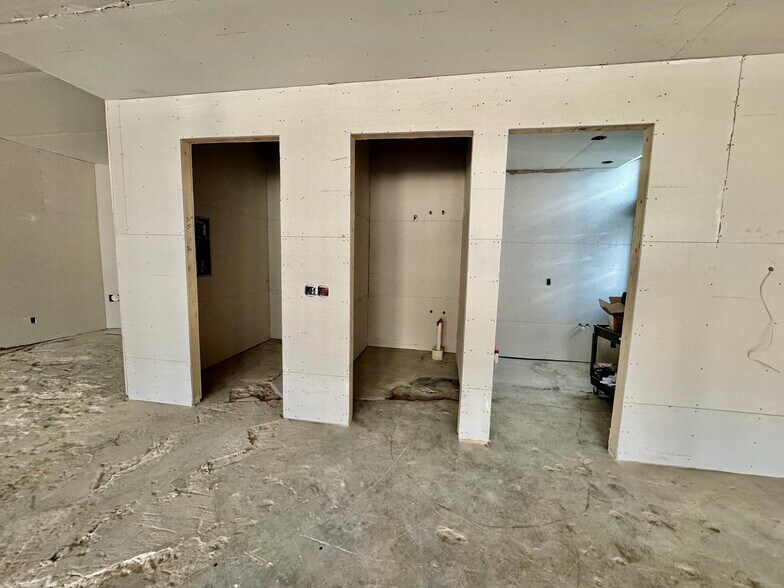 More Photos Of 2297 Main St, Buffalo General Retail For Sale