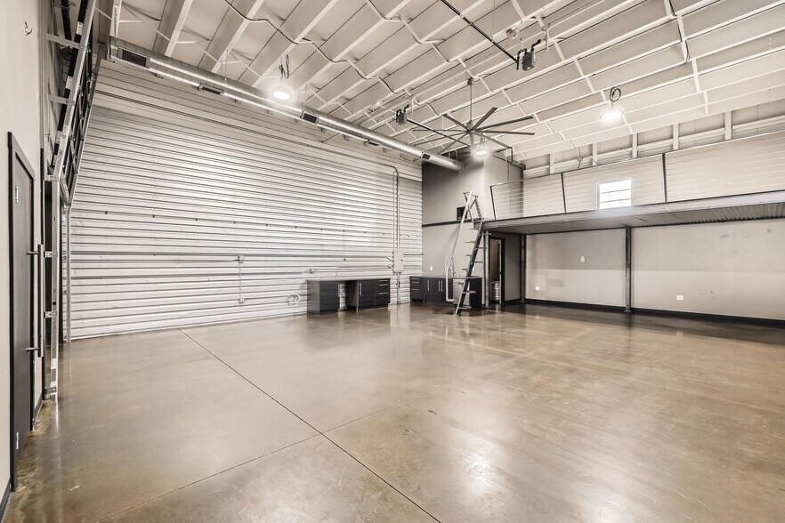 More Photos Of 9337 Commerce Center St, Highlands Ranch Showroom For Sale