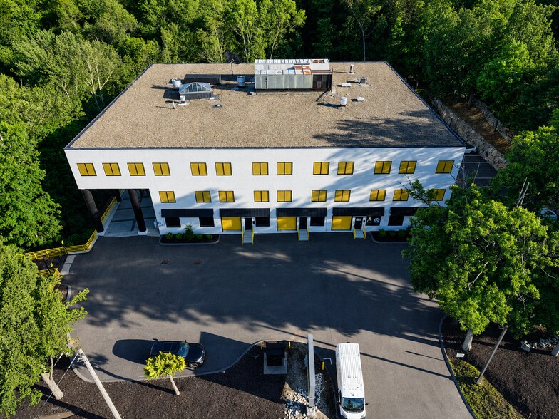 Primary Photo Of 250 Turnpike Rd, Southborough Loft Creative Space For Sale