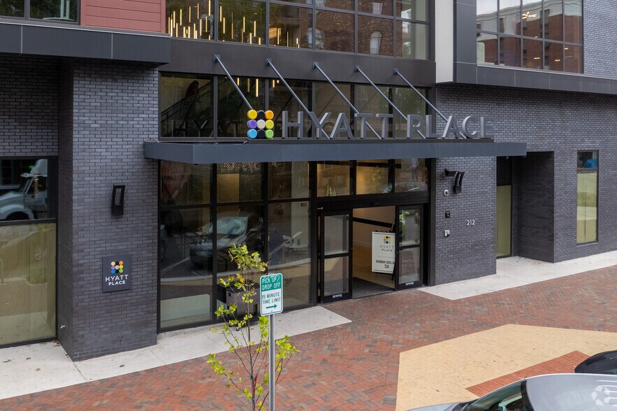 More Photos Of 212 SE 1st St, Gainesville Hotel For Lease