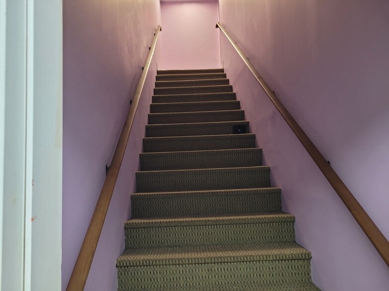 More Photos Of 1512 Garner Rd, Raleigh Warehouse For Lease