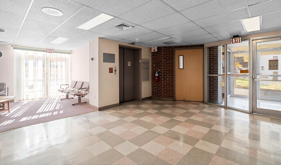 More Photos Of 94 Hospital St, Ridgway Specialty For Sale