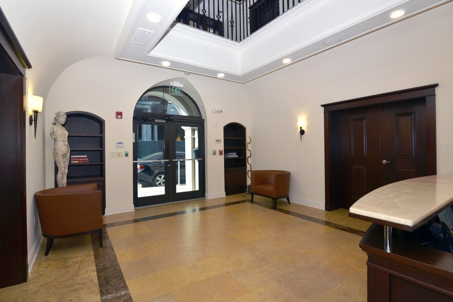 More Photos Of 133 Sevilla Ave, Coral Gables Medical For Lease