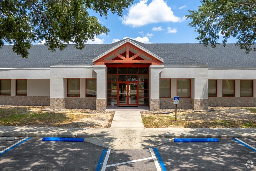 More Photos Of 1600 Sun Pure Rd, Avon Park Medical For Lease