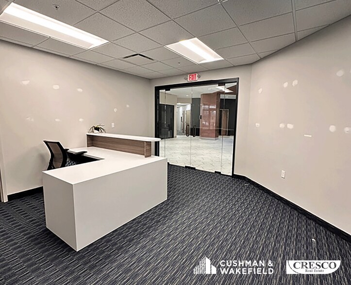 More Photos Of 5885 Landerbrook Dr, Mayfield Heights Office For Lease