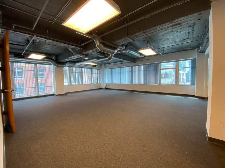 More Photos Of 14 NE 1st Ave, Miami Office For Sale