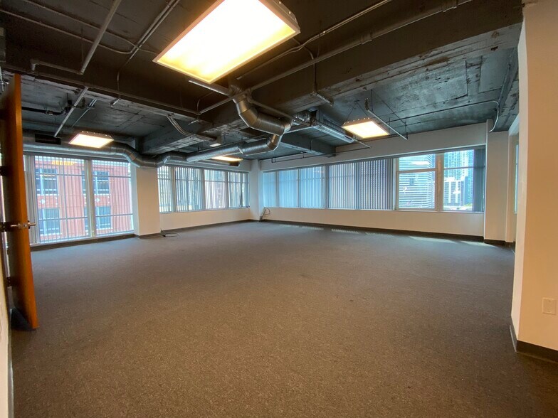 More Photos Of 14 NE 1st Ave, Miami Office For Sale