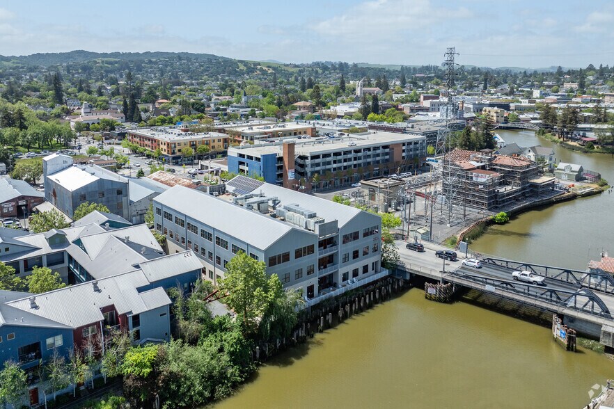 More Photos Of 201 1st St, Petaluma Office For Sale
