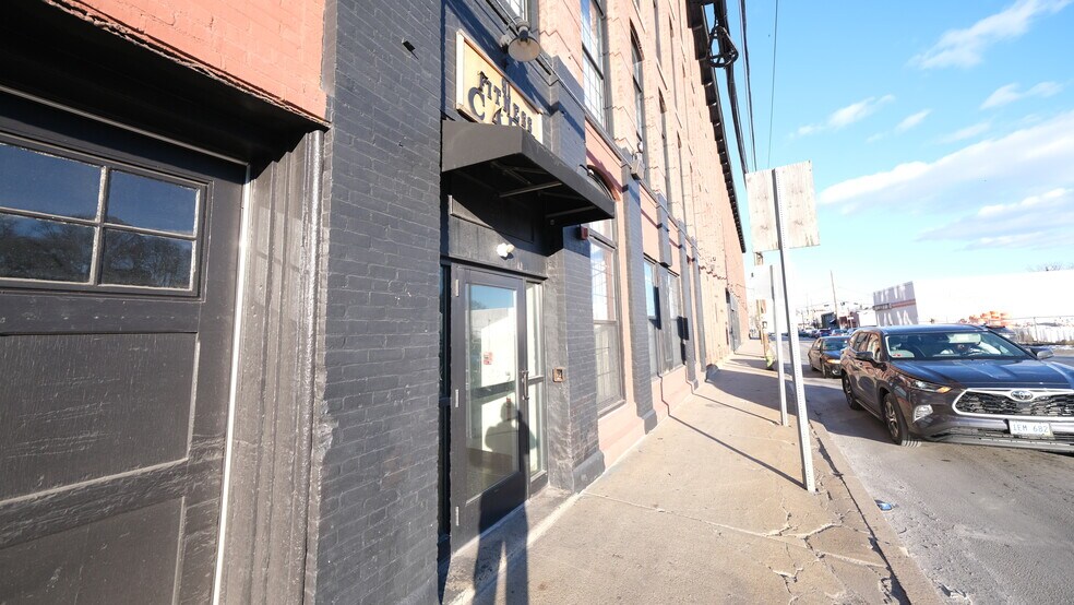 More Photos Of 91 Hartford Ave, Providence Apartments For Lease