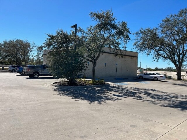 More Photos Of 15251 Convenience Way, Fort Myers Carwash For Lease