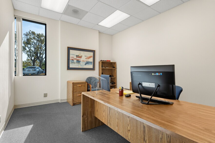 More Photos Of 13765 Alton Pky, Irvine Research And Development For Lease