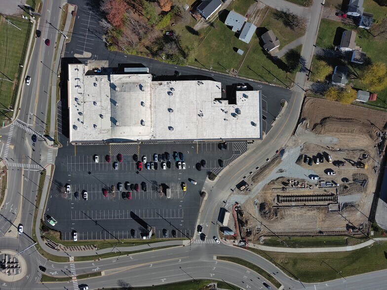 More Photos Of 707 S Madison Ave, Greenwood Storefront For Sale