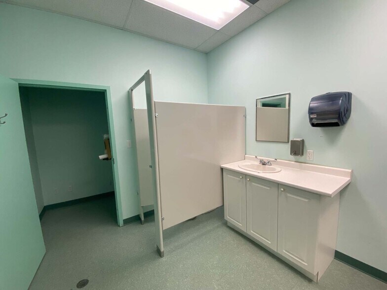 More Photos Of 130 Elm St, Sudbury Office For Lease