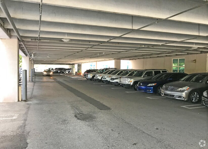 More Photos Of 10305 NW 41st St, Doral Office For Sale