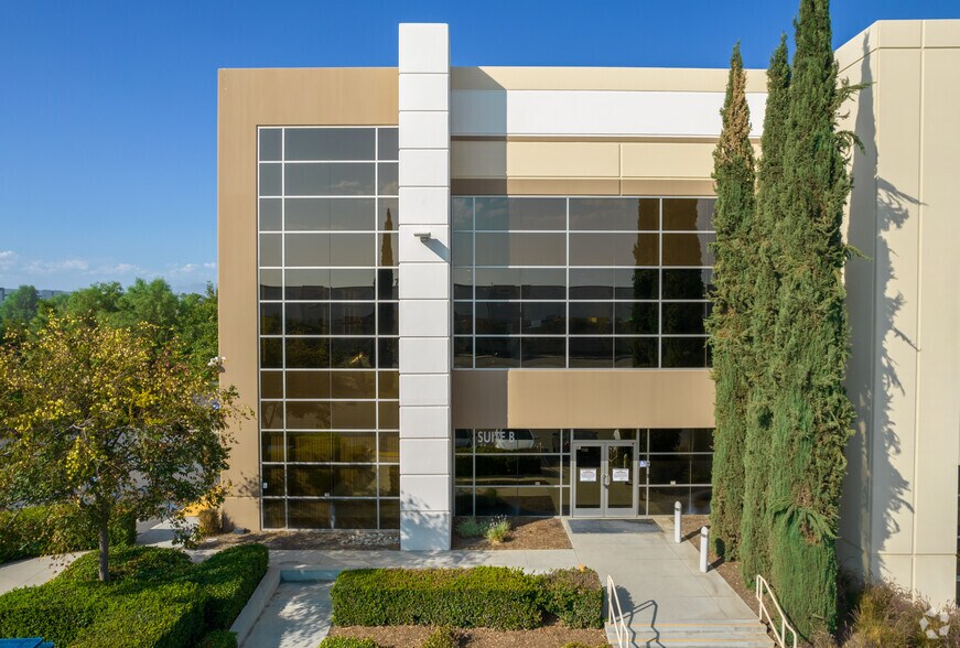 More Photos Of 24950 Grove View Rd, Moreno Valley Warehouse For Lease