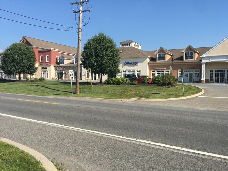 More Photos Of 900 NY 376, Wappingers Falls Freestanding For Lease