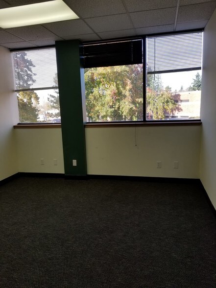 More Photos Of 1314 Central Ave S, Kent Office For Lease