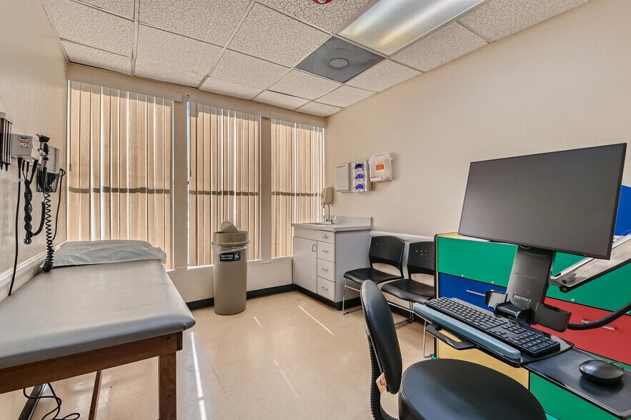 More Photos Of 2150 N Waterman Ave, San Bernardino Medical For Lease
