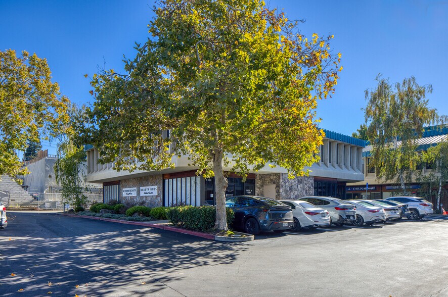 More Photos Of , Walnut Creek General Retail For Sale