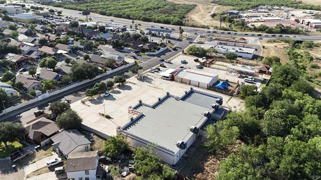 More Photos Of 819 Los Presidentes Ave, Laredo Storefront Retail Office For Sale