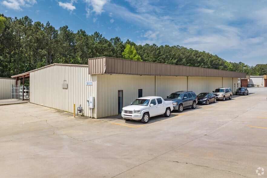 More Photos Of 1595 Commercial Ct, Jonesboro Warehouse For Sale