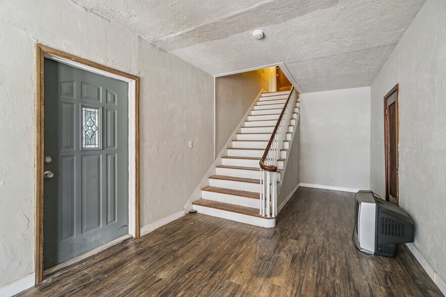 More Photos Of 740 Deans Row Ave, Norman Apartments For Sale