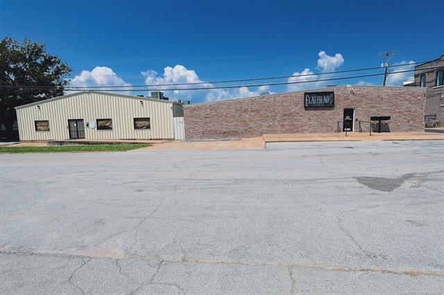 Primary Photo Of 114 S A St, Skiatook Warehouse For Sale