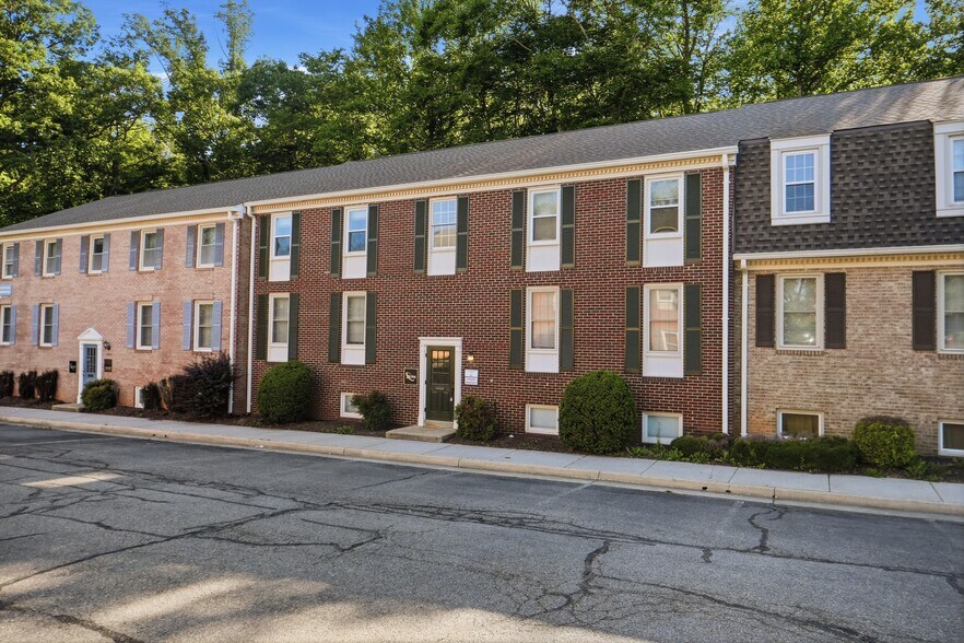More Photos Of 5520-5532 Hempstead Way, Springfield Office For Sale