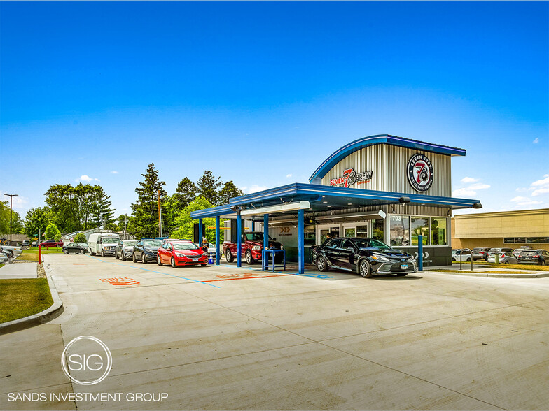 Primary Photo Of 1701 Springfield ave, Champaign Auto Dealership For Sale