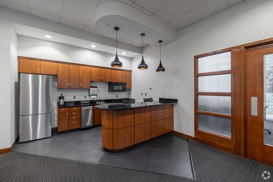 More Photos Of 535 Marriott Dr, Nashville Unknown For Lease