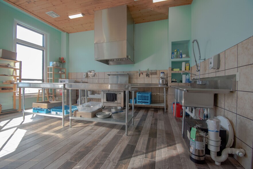 More Photos Of 322 E Don Tyler Ave, Dewey Storefront For Sale