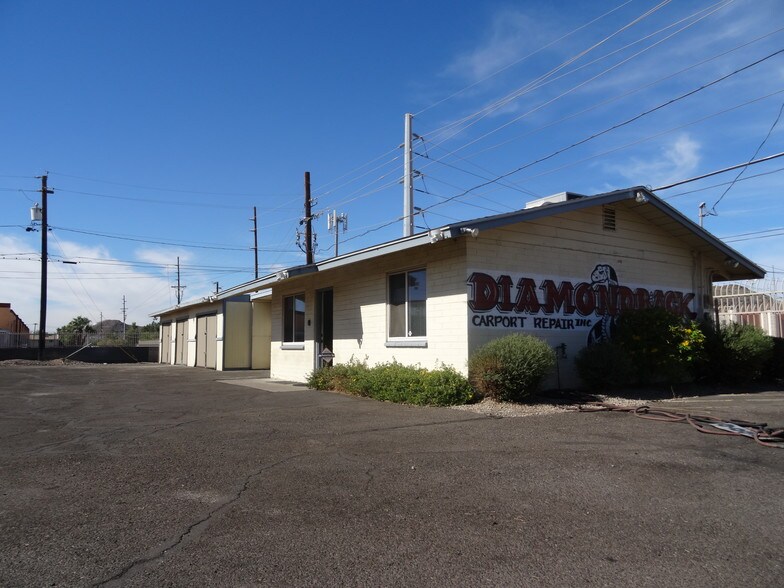 More Photos Of 9606 N Cave Creek Rd, Phoenix Auto Salvage Facility For Sale