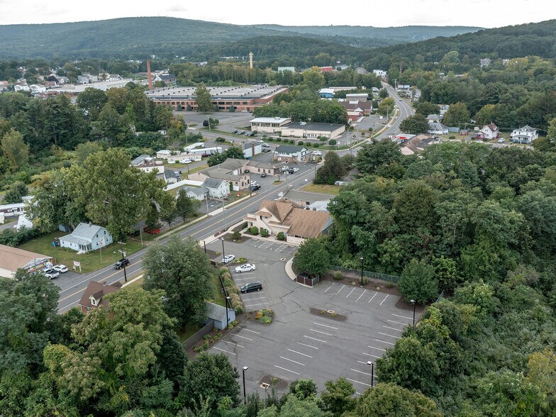 More Photos Of 388 Broad St, Bristol General Retail For Sale