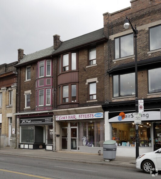More Photos Of 3085 Dundas St, Toronto Storefront Retail Residential For Lease