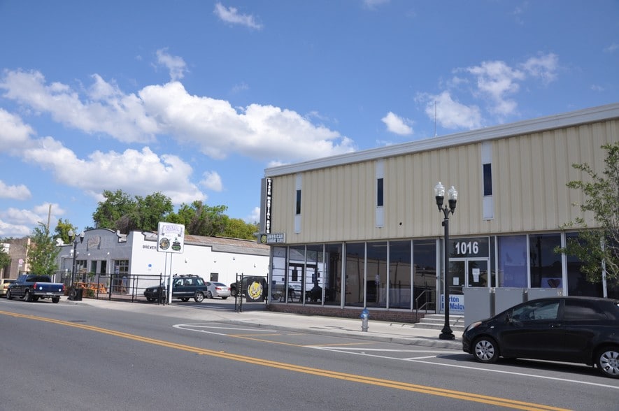 More Photos Of 1016 W Church St, Orlando Showroom For Lease