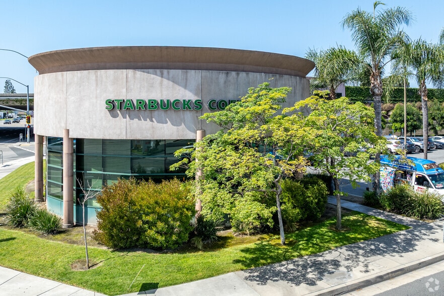 More Photos Of 1450 El Camino Real, Tustin Storefront For Lease