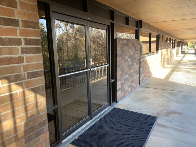 More Photos Of 3501 SW 2nd Ave, Gainesville Restaurant For Lease