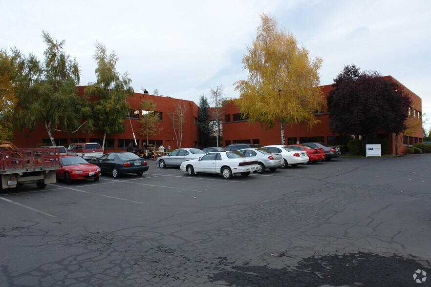 More Photos Of 100 N Mullan Rd, Spokane Unknown For Lease